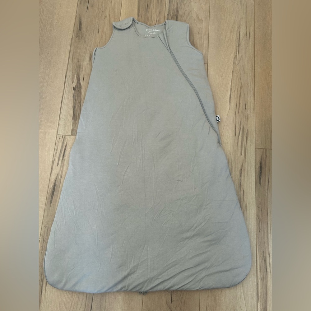 NWOT Gunamuna grey sleep sack